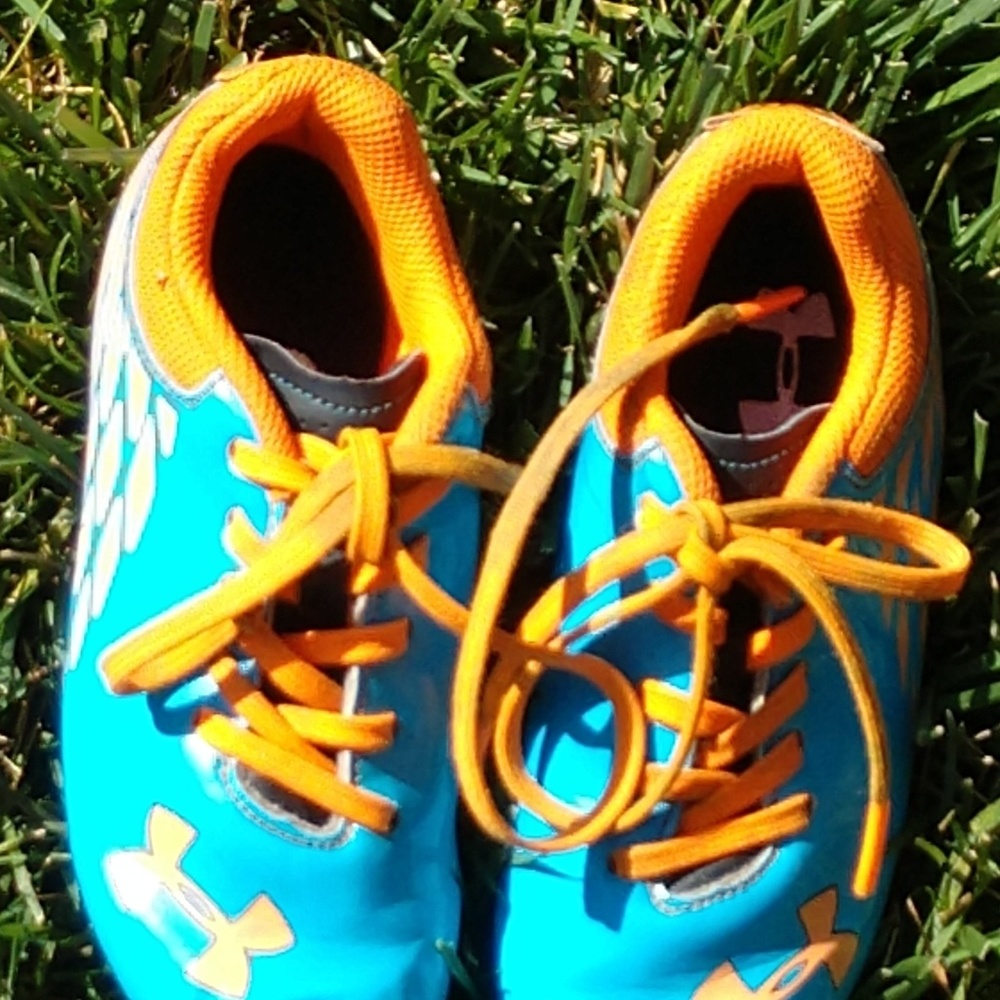 Kids Under armour soccer cleats